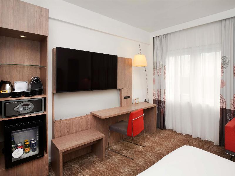 Novotel London West image