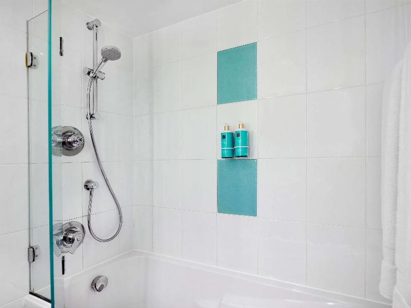 Novotel London West image
