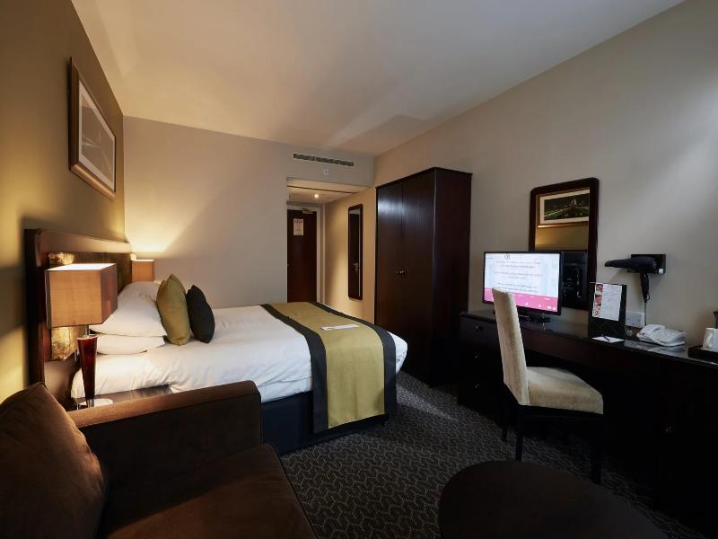 Stamford Bridge Hotel London image