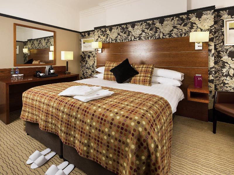 Mercure York Fairfield Manor image
