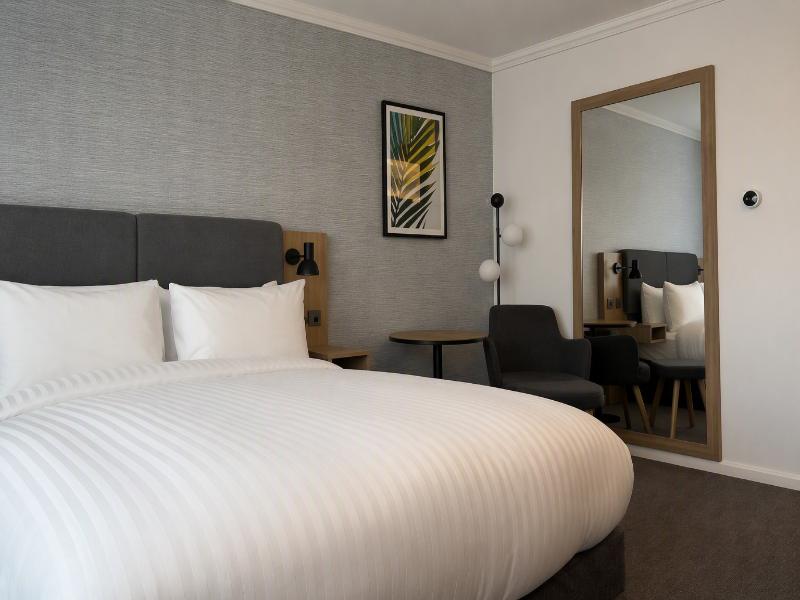 Holiday Inn London-Heathrow M4, Jct.4 image