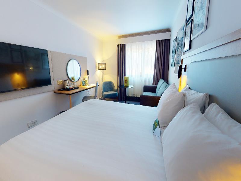 Holiday Inn London-Heathrow M4, Jct.4 image