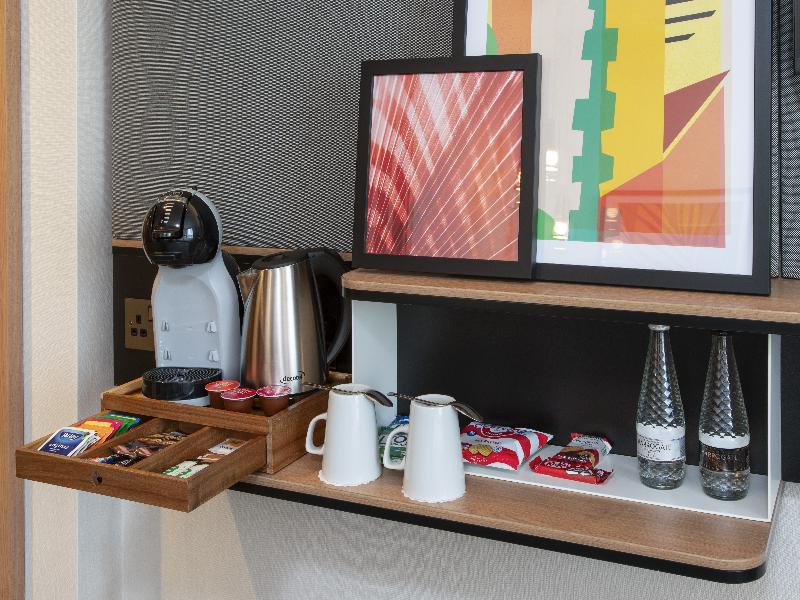 Holiday Inn London-Heathrow M4, Jct.4 image