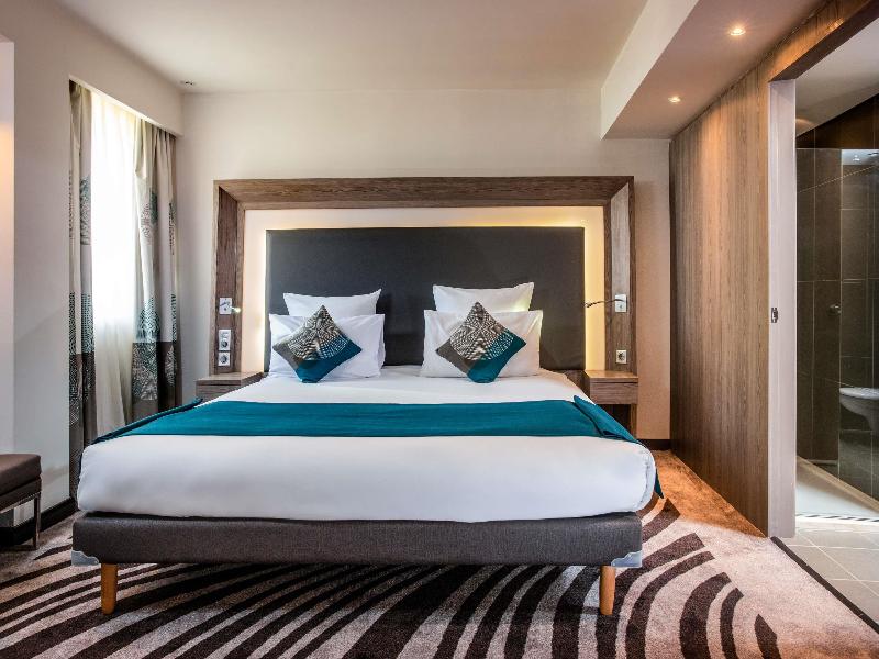 Novotel Cairo Airport image