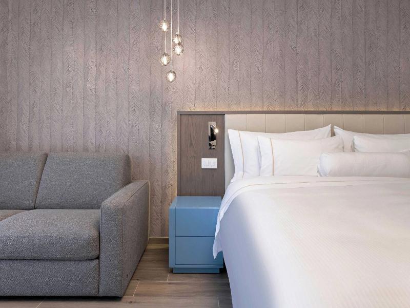 Westin Dragonara Resort image