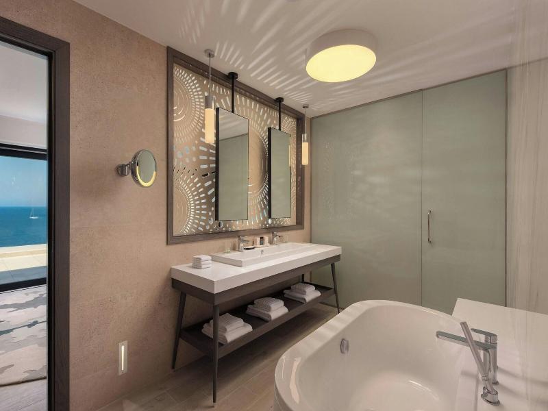 Westin Dragonara Resort image