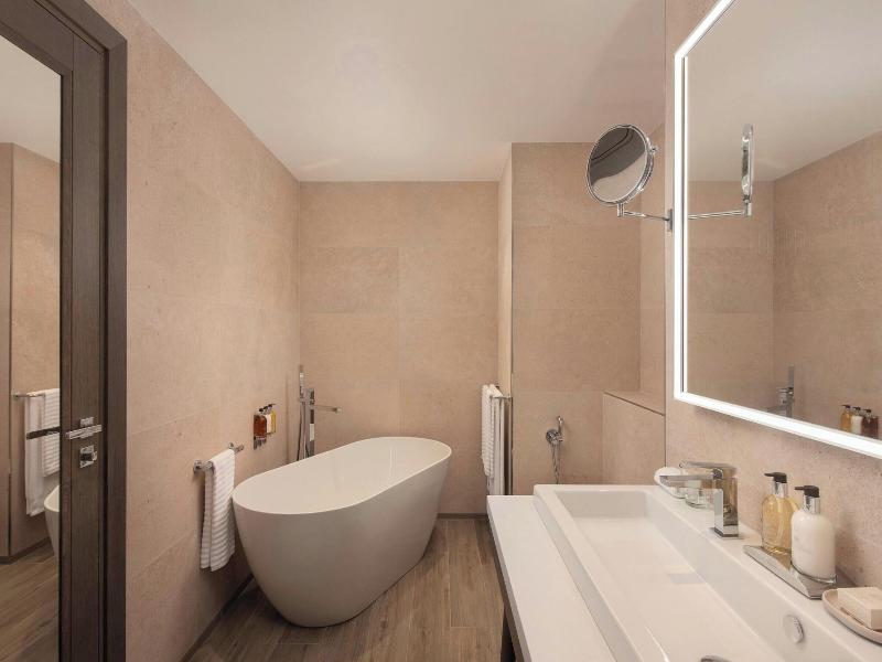 Westin Dragonara Resort image