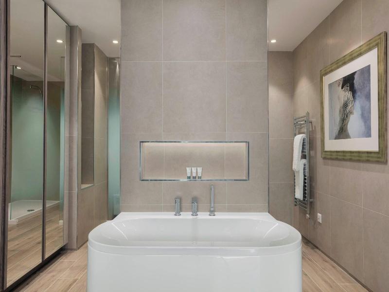 Westin Dragonara Resort image