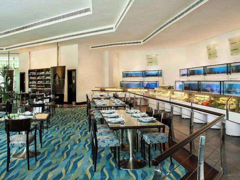 Le Meridien Dubai Hotel & Conference Centre image
