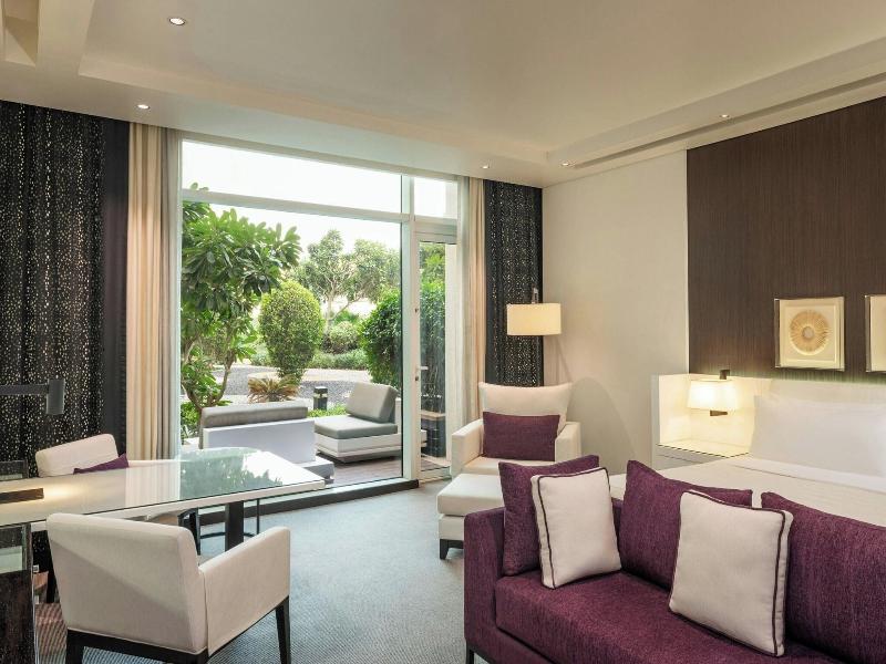 Le Meridien Dubai Hotel & Conference Centre image
