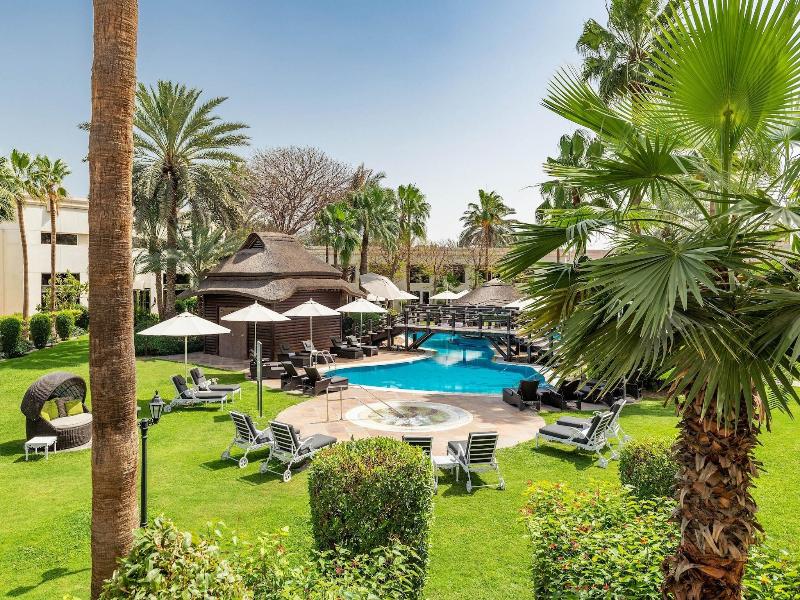 Le Meridien Dubai Hotel & Conference Centre image