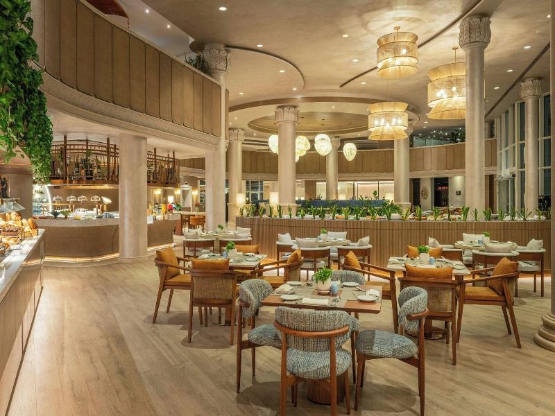 Sheraton Jumeirah Beach Resort image