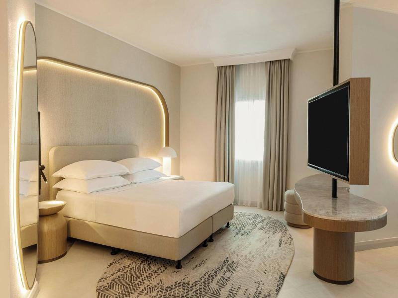 Sheraton Jumeirah Beach Resort image
