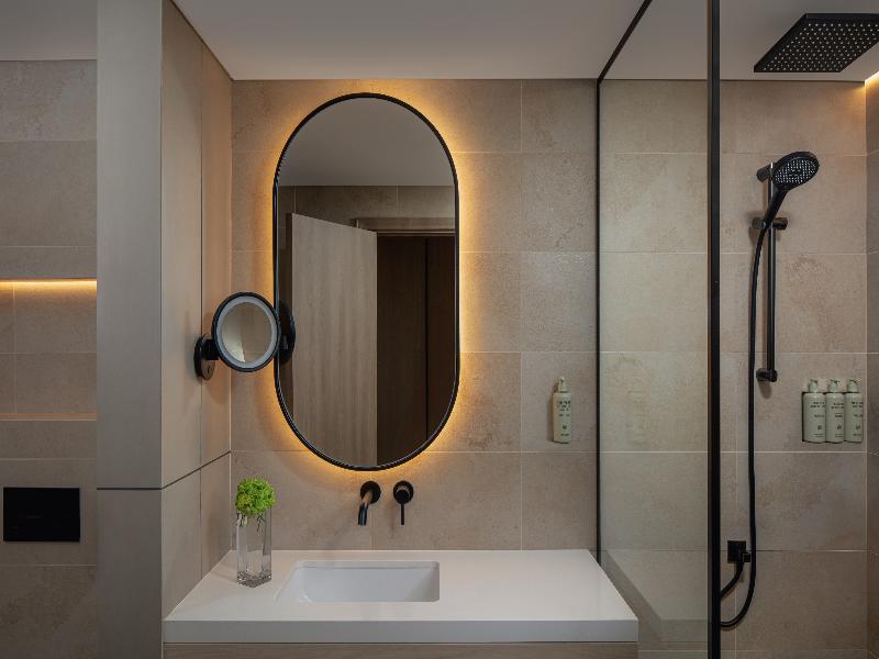 Towers Rotana image