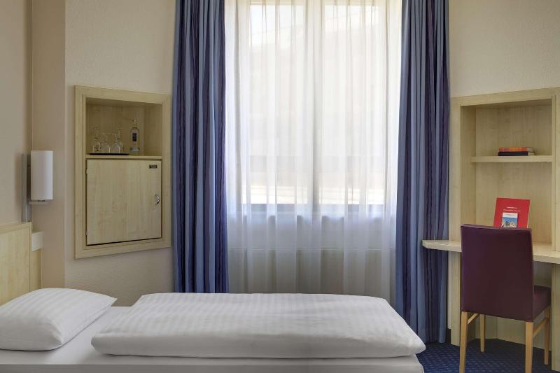 B&B HOTEL Kassel-Wilhelmshöhe photo 21