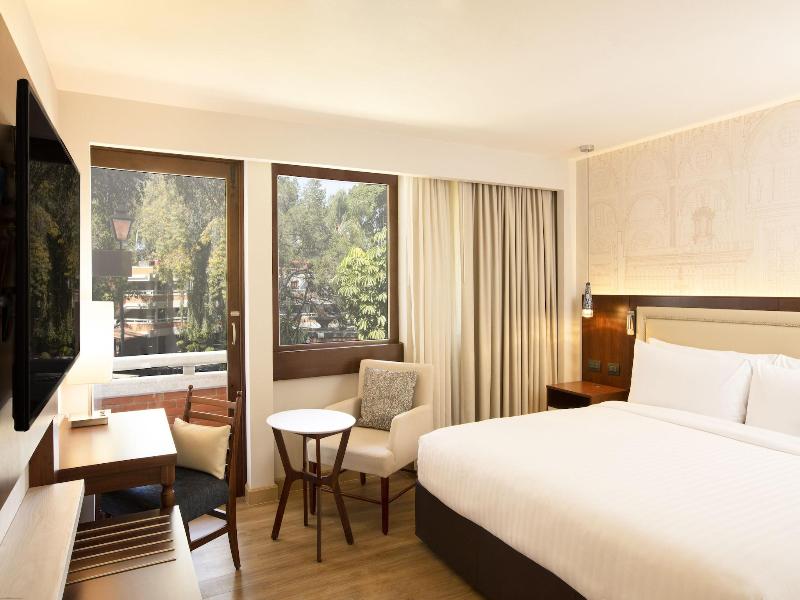 Marriott Puebla Hotel Meson del Angel image