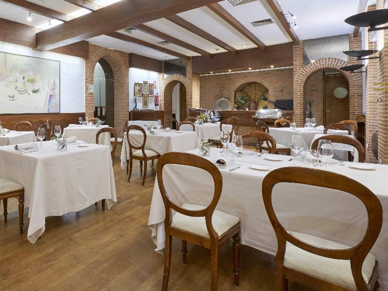 Hotel AR Los Arcos image