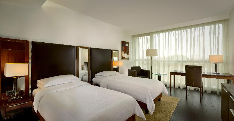 Sheraton Porto Hotel & Spa image