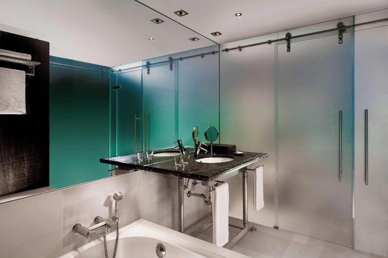 Sheraton Porto Hotel & Spa image