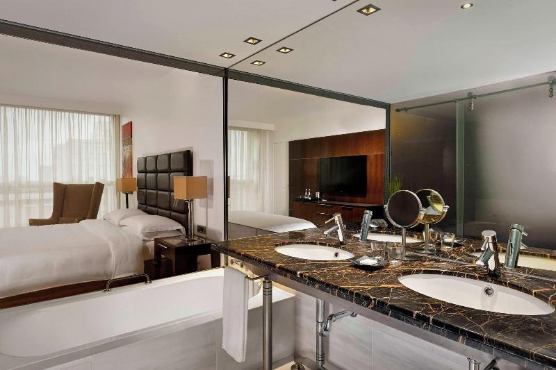 Sheraton Porto Hotel & Spa image