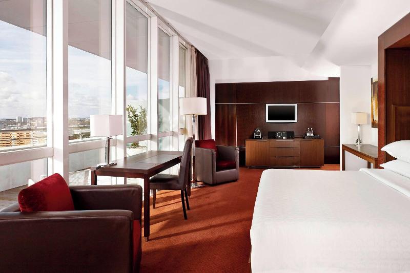 Sheraton Porto Hotel & Spa image