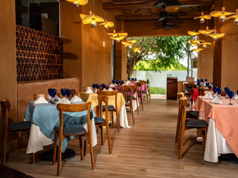 Park Royal Huatulco managed by Accor image