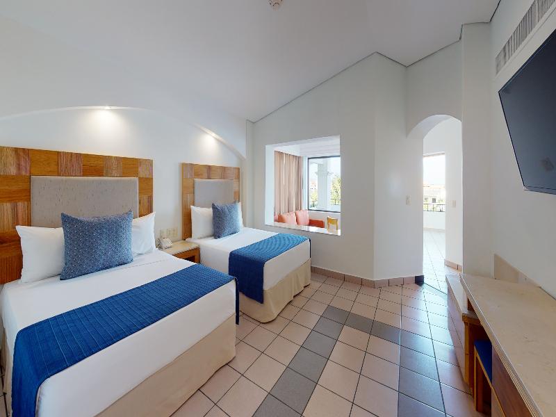 Park Royal Huatulco managed by Accor image
