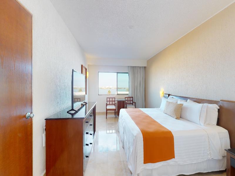Flamingo Cancun All Inclusive image