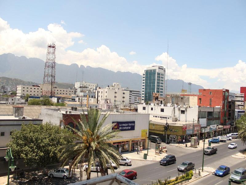 Plaza del Arco Express image