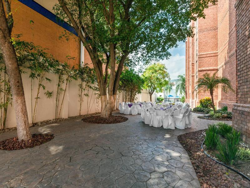 Wyndham Garden Monterrey Norte image