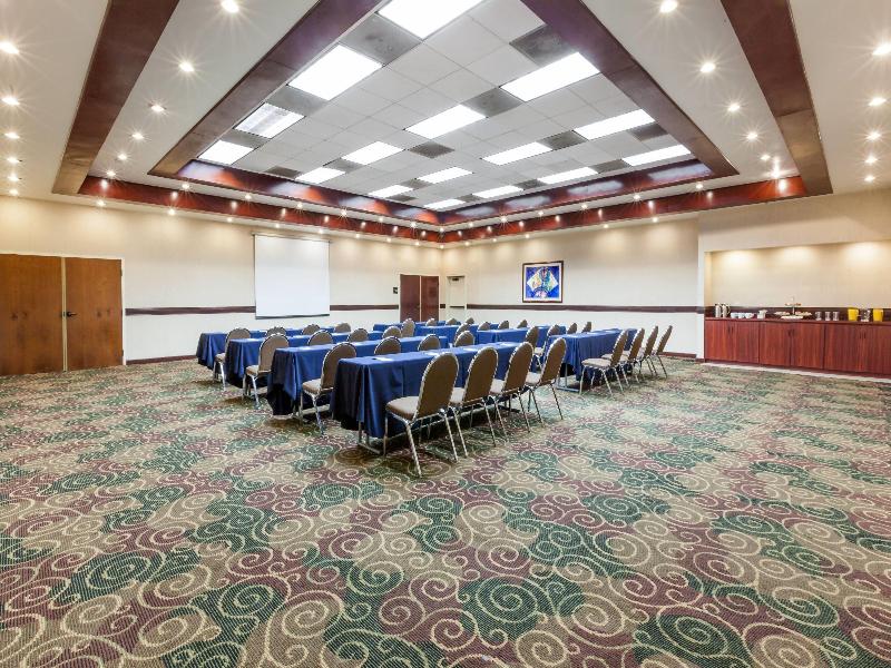 Wyndham Garden Monterrey Norte image