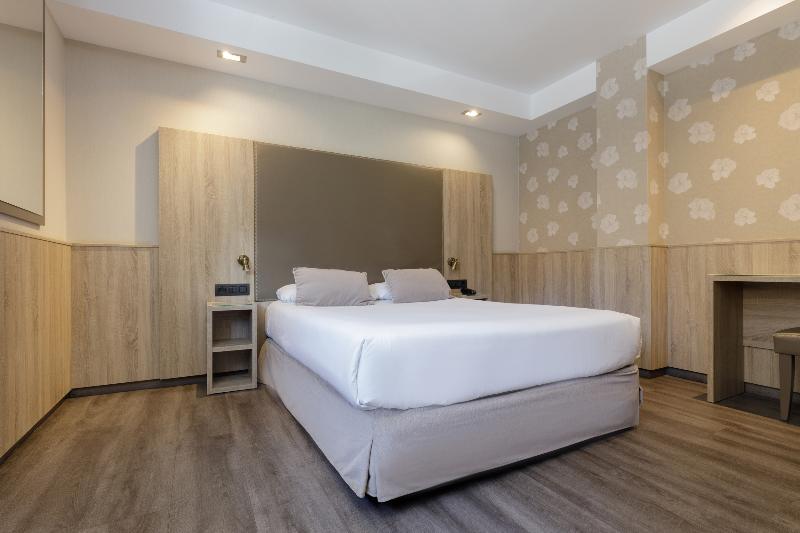 Hotel Civera image