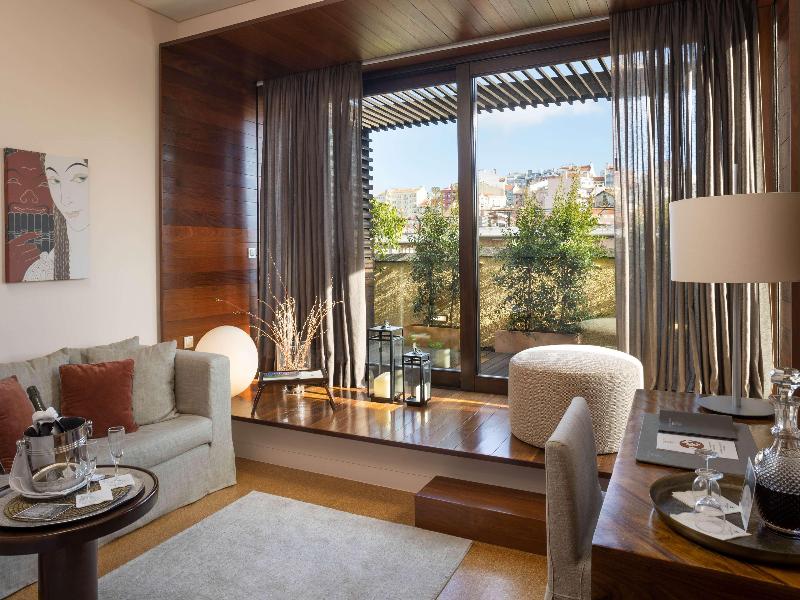 Stay in style at Hotel Britania Art Deco