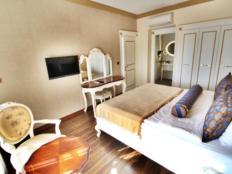 SUITE BUSINESS