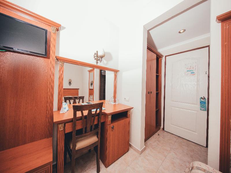 Yel Holiday Resort image