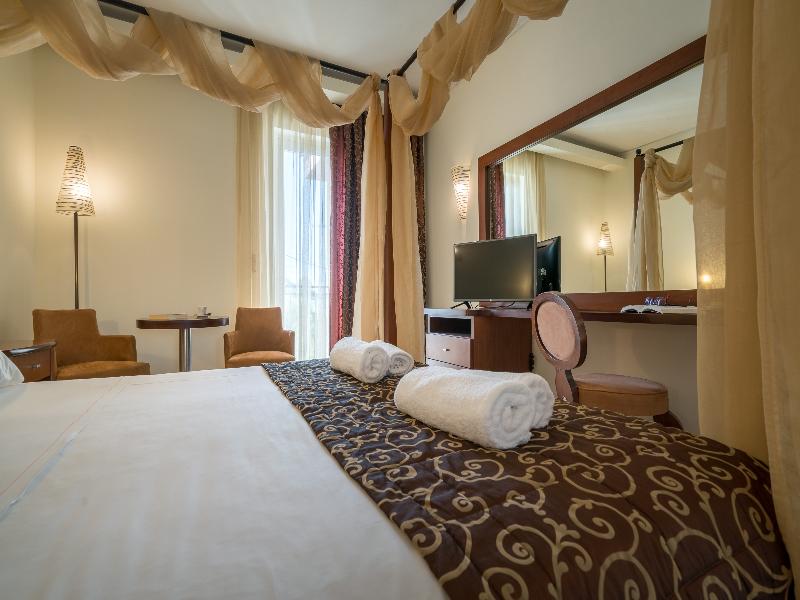 Zante Park Hotel image