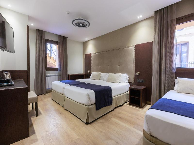 Hotel La Trucha image
