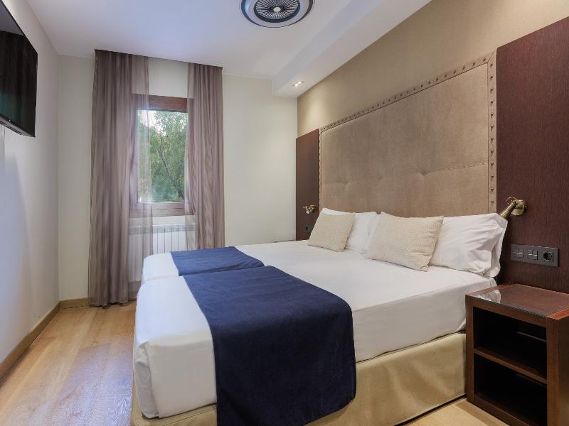 Hotel La Trucha image