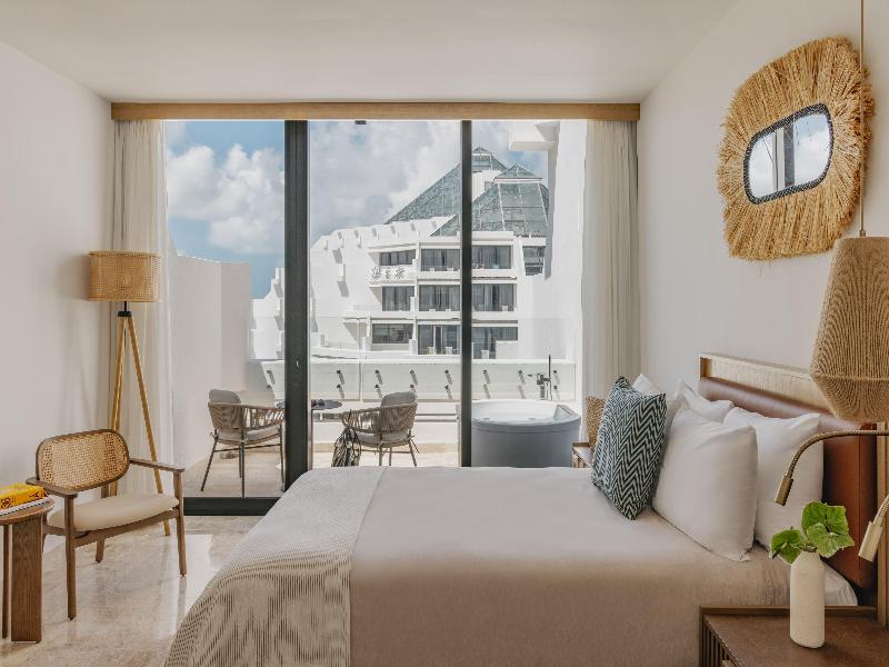 Paradisus Cancún All Inclusive image