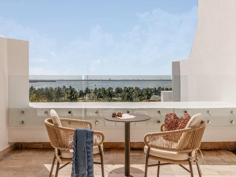 Paradisus Cancún All Inclusive image