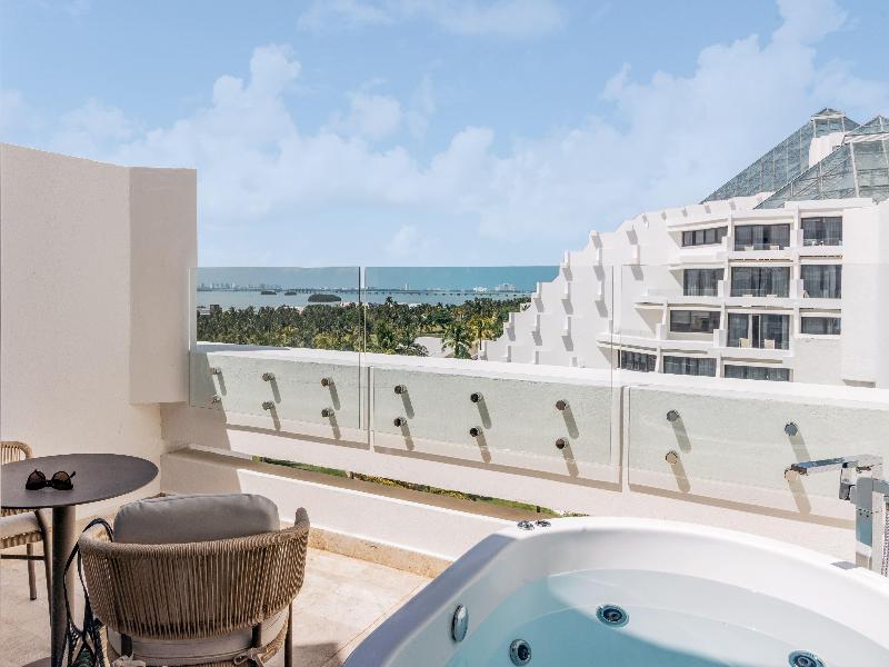 Paradisus Cancún All Inclusive image