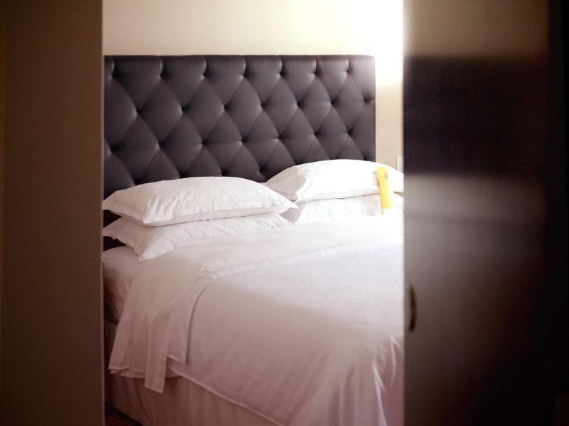 Sheraton Mexico City Maria Isabel Hotel image