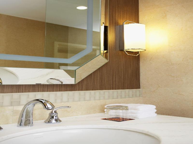 Sheraton Mexico City Maria Isabel Hotel image