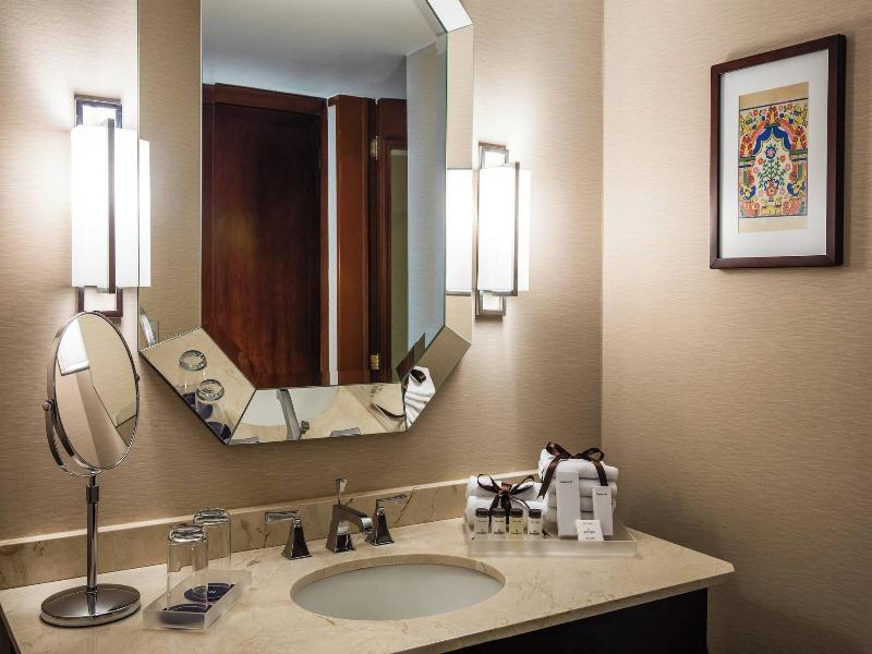 Sheraton Mexico City Maria Isabel Hotel image