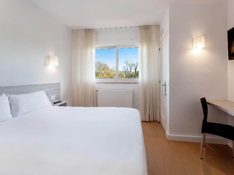 B&B HOTEL Oviedo image