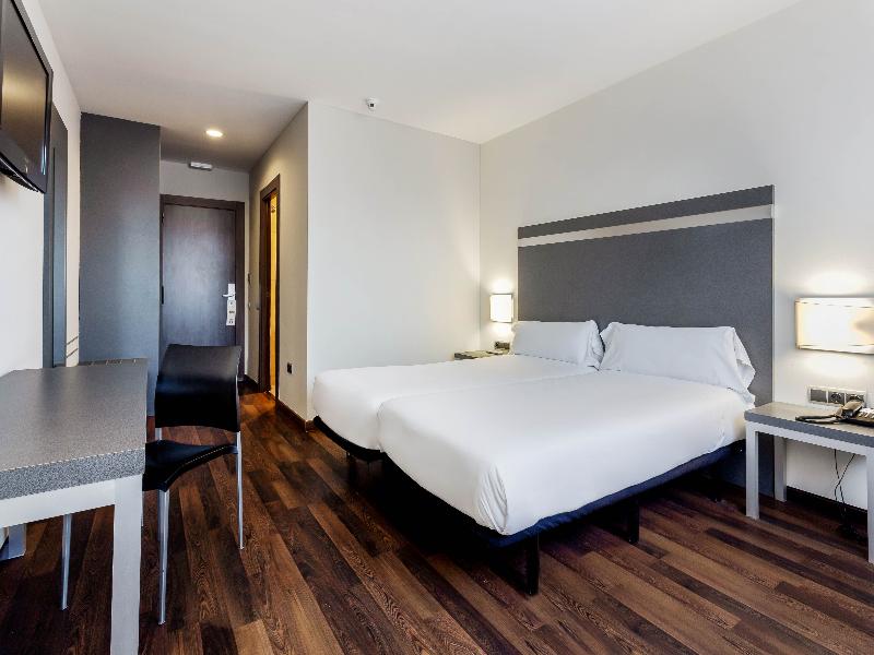 B&B HOTEL Oviedo image