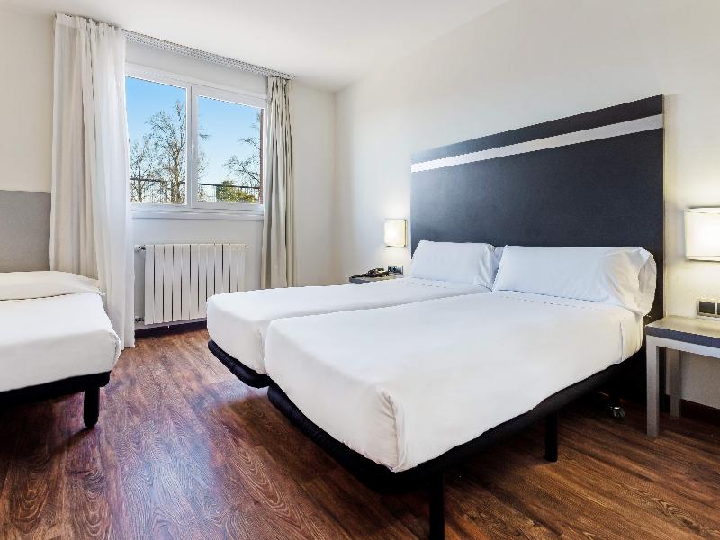 B&B HOTEL Oviedo image