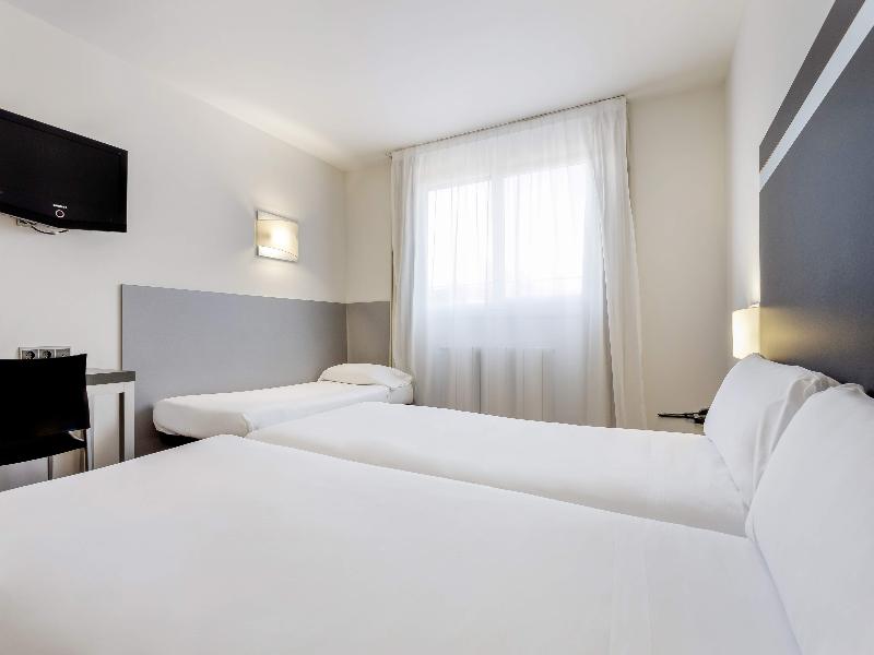 B&B HOTEL Oviedo image