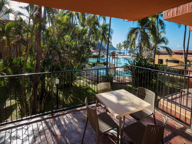 Holiday Inn Resort Ixtapa All Inclusive image