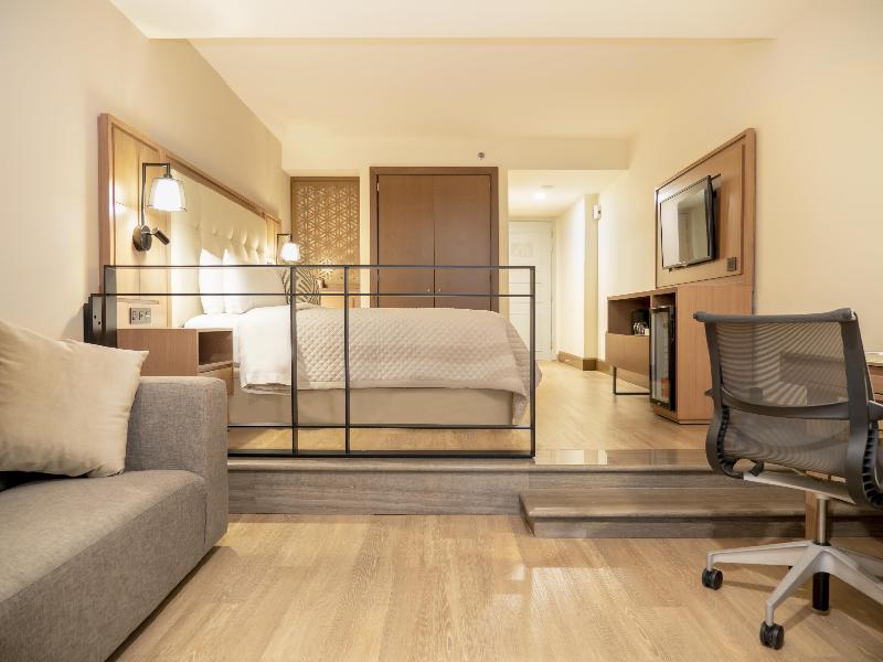 MS Milenium Monterrey, Curio Collection by Hilton image